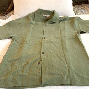 Tommy Bahama Silk Hawaiian Shirt EUC Jul2505